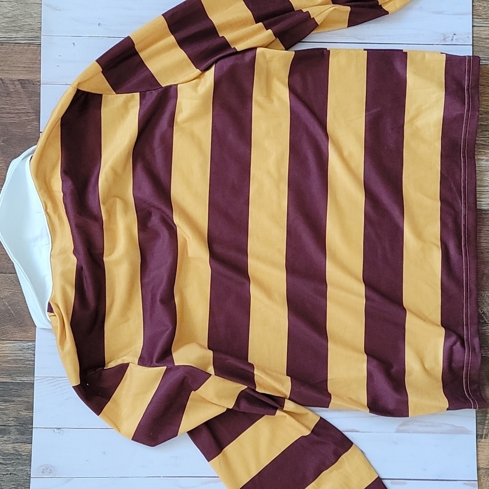 Striped Collar Sweatshirt - Picture 5 of 6